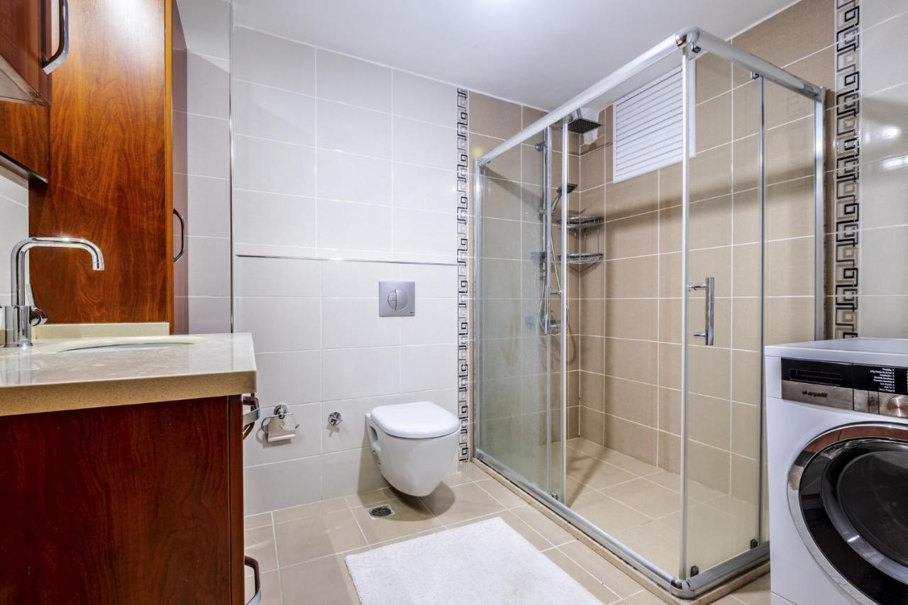 Flat With Sea View Near Uskudar Ferry Station Apartment Istanbul Exterior photo